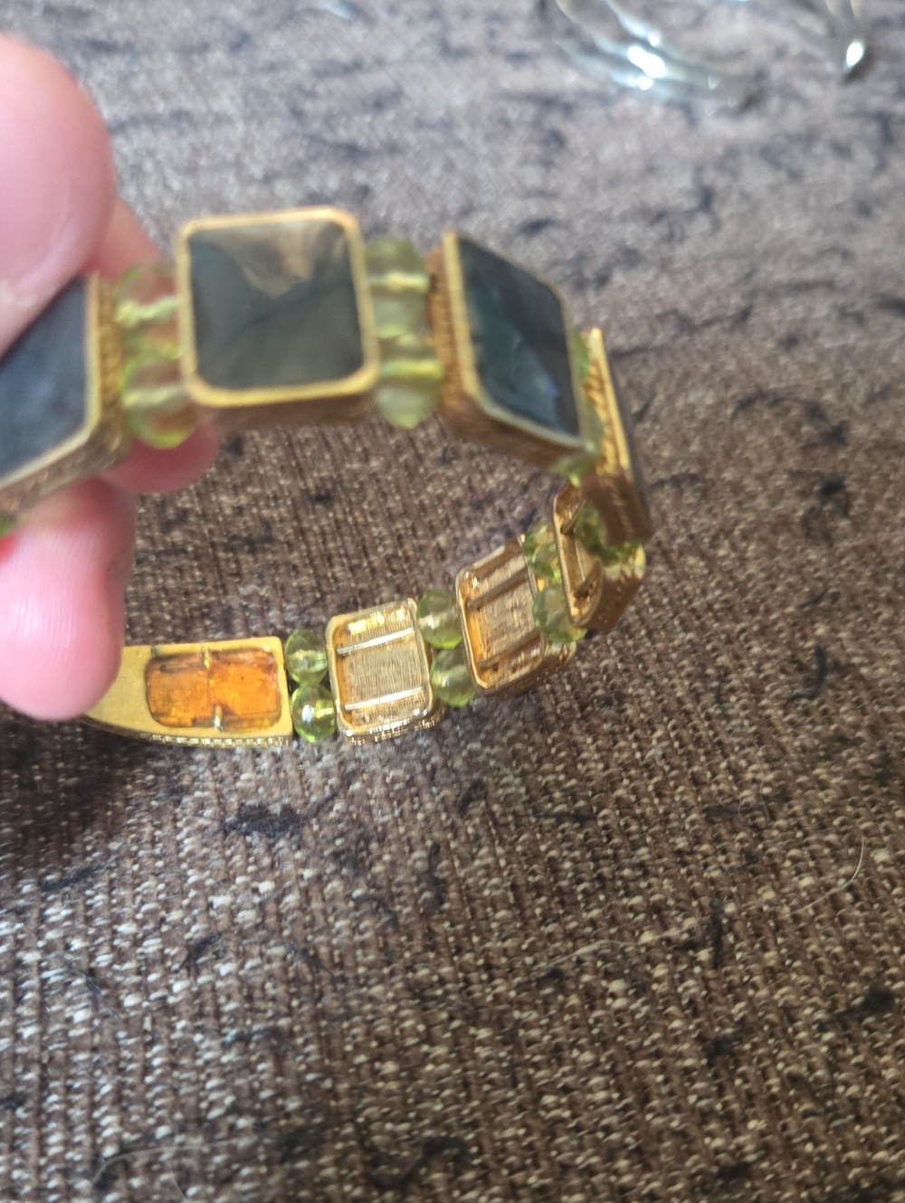 Vintage Gold-Tone Cuff Bracelet with Gray Marble Resin Squares and Lime Beads 💫 - Picture 4 of 4